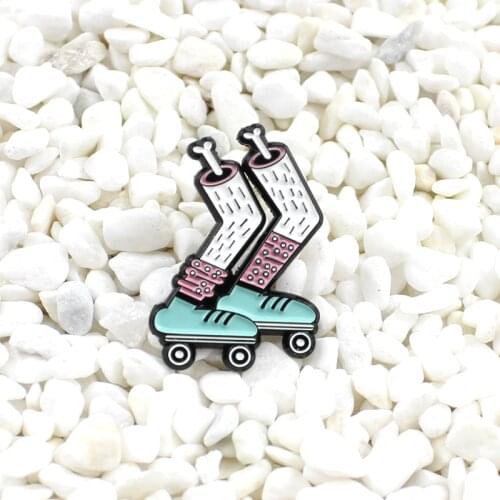 Blue skates Exposing bone Legs Cartoon cool brooch Remind attention safety Personality creativity Denim leather backpack pin