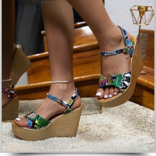 2021 New Style Vogue Trend Summer Beach Shoes Fashion Buckle Women Sandals Wedge Heels 11CM Platform Sandals Woman Shoes for
