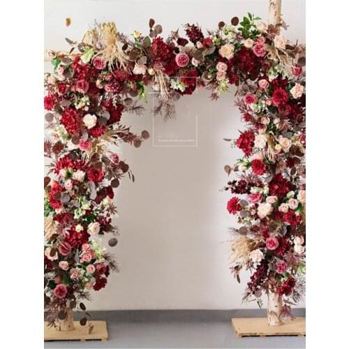 Hilera de flores artificiales Borgona vino rojo colorido Arco de la boda Fondo fiesta props etapa decoracion floral pared