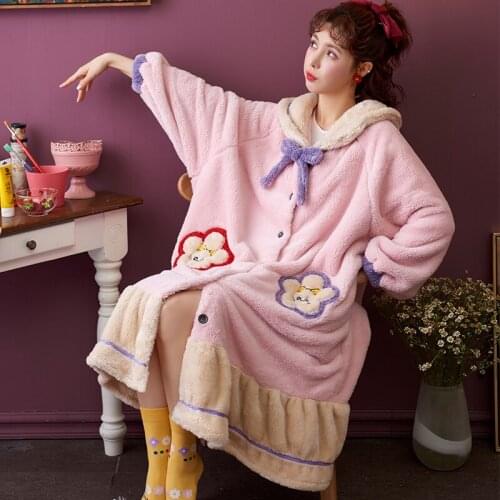 Winter Pajamas Medium Style Nightdress Women Sleepwear Plus Size Coral Fleece Loose Version Inspissate Nightgown Flannel LONG