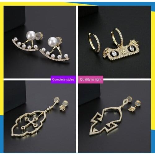 2020 new 18K gold color lucky hand asymmetric mask earrings smile pearl temperament wild kitten cross lady brand jewelry
