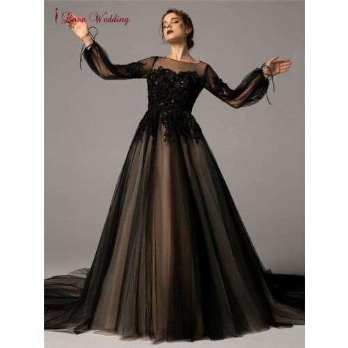 Gothic Wedding Dresses Long Sleeves Black Beading Lace Appliques Bridal Gowns Scoop Open Back Sexy Wedding Gown for Women