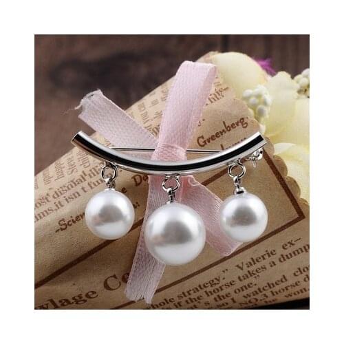 Fixed Non-slip Pin Simple Curved Hanging Pearl Brooch Chest Female Cardigan Buckle Jewely Fasteners For Women Ladies Gift Pins