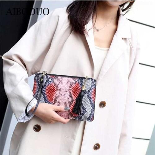 AIBODUO Temperament Purse Women 2020 Spring New Fashion Snakeskin Fringe Envelope Bag Retro Shopping Party Hand Bag