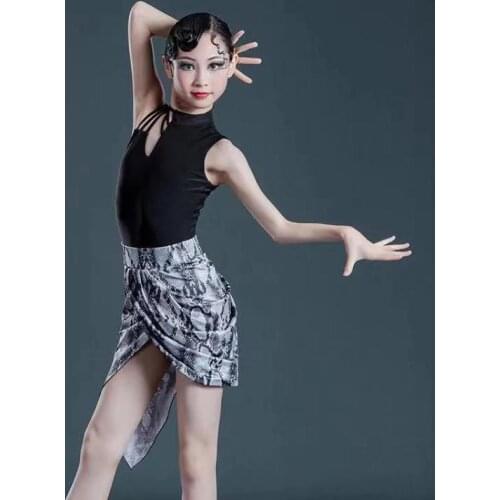 Fashion Girls Latin Ballroom Dance Costumes Split Top Snake Print Skirt Suit Competition Performance 2021 Summer Dance Costumes