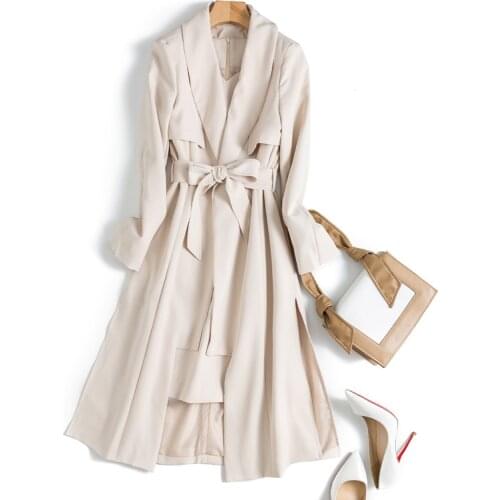 The Design of Xinji Foreign Style Suit Feels the Fashion of European Goods. in Winter, You Can Build a Fairy Two-piece Suit with