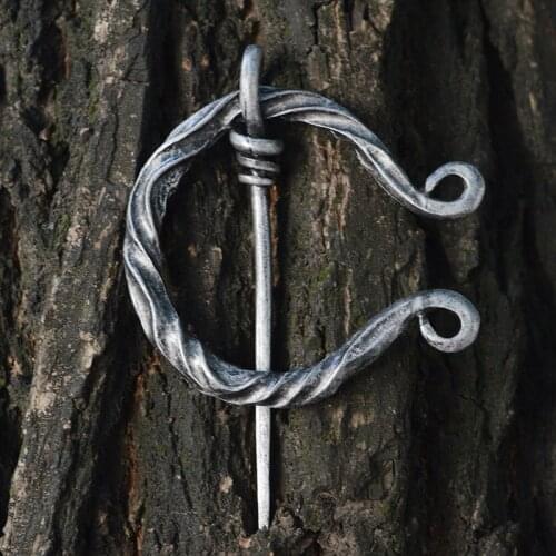 Twist Penannular Brooches Medieval Brooch Clasp Historical Medieval Viking Jewelry Brooches for men women Gifts Norse