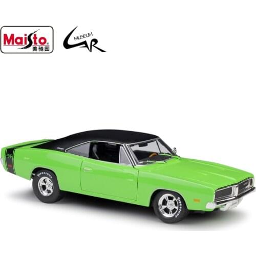 Maisto 1:18 1969 DODGE CHARGER R/T Alloy Car Model Decorations DATSUN 240Z 1956 Wolkswagen Beetle Diecast Vehicles Collectibles