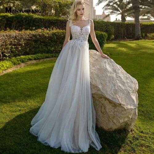 Custom Made Sleeveless Court Train Button A-Line Wedding Dress for Women Elegant O-Neck Embroidery Appliques Tulle Bridal Gown
