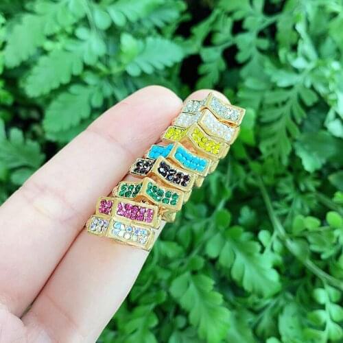 KOMi 2Designs Small Cute Star Shaped Crystals Rhinestone Dangle Earrings for Women Street Style statement Earrings Brinco K5862