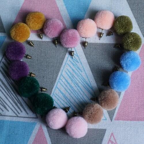 Weixia Feiyue Earrings