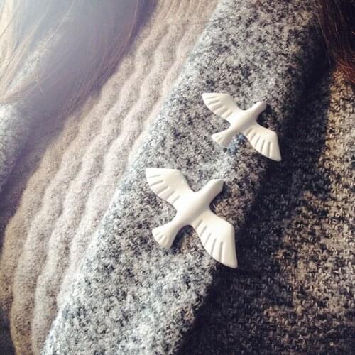 1pcs Chinese Fashion Jewelry Hot Retro Simple White Pigeon Brooch Exquisite Little Animal Collar Male And Female Jewelry
