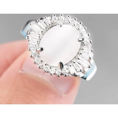 Luxury Oval Moonstone Rings for Women Silver Color Bohemian Artificial Crystal Flower Ring Wedding Party Fashion Jewelry Gift
