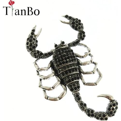 Fashion Big Black Rhinestone Scorpion Brooches Pin For Women Sexy Jewelry Insect Brooch Hijab Pins Garment Jewelry Gift