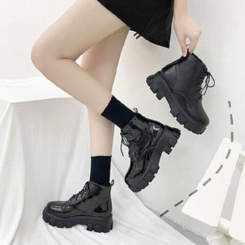 Black ladies Martin boots 2020 autumn and winter new British style fashion platform height increase casual womens boots