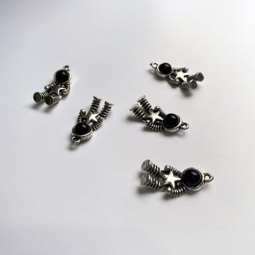 18pcs 22x10mm Astronaut Connector Pendants Charms Jewelry Making DIY Mens WomenNecklace Bracelet Handmade Crafts Accessories