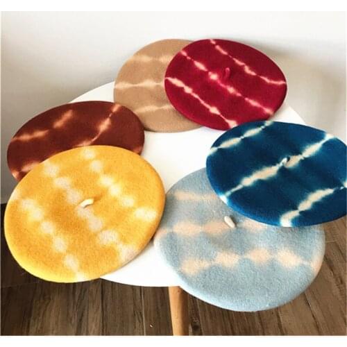 Newest winter female women casual tie dye print beret caps Elegant colorful woolen warm artist hat pumpkin gorros