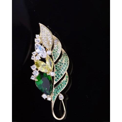 OKILY Trendy Cubic Zirconia Leaf Brooches Elegant Temperament Pin Coat Plant Leaves Corsage Accessories Female Fashion Jewelry