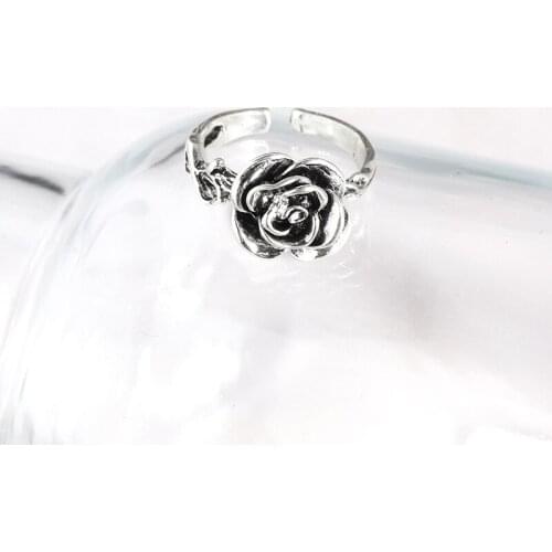 New personality simple wild temperament flower ring female retro features wild ring