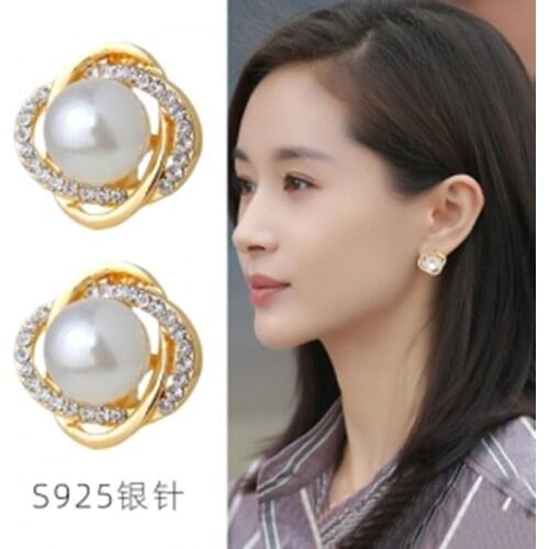 S925 Silver Needle Korea Exquisite Small Pearl Rhinestone High Sense Temperament Earrings Ladies Fashion Jewelry