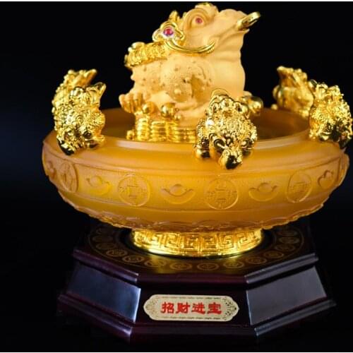 Toad glass piggy bank decorated with home decoration accessories statue of Chinese fengshui golden toad