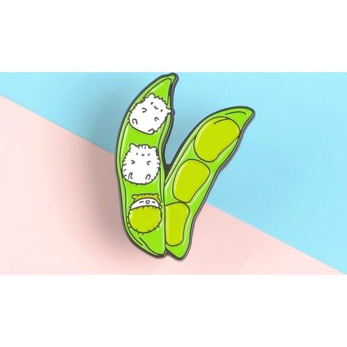 Europe and the United States creative green plant series three-dimensional pea pearl cardigan coat sweater brooch pin brooch fem