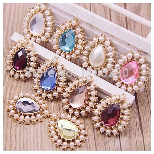 Wholesale Trendy Rhonestone core pearls decoration Round shape flatback buttons charms garments/brooches/hair jewelry making