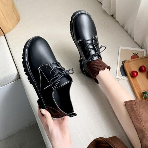Classics Vintage Patent Leather Oxford Shoes Women Fashion Lace Up Round Toe Flats 2021 Spring Casual Platform Black Zapatos New