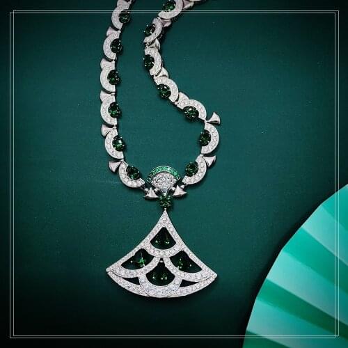 High End Fashion Grand Lady Banquet Necklace Green The Dance Party Light And Decoration Free Shipping Online Celebrit 2021 New