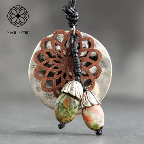 Vintage Wood Necklaces Women Round Long Suspension Chain Necklace Female Collier Femme Statement Necklace Gift For Best Friends