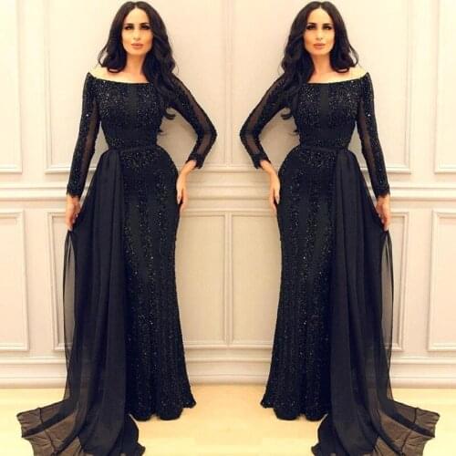 2021 Modern Unique Black Long Sleeves Mother of the Bride Dresses Off Shoulder Beaded Wedding Guest Gowns Charming On Sale