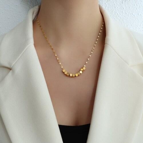 Wind geometry square necklace female clavicle all the way to wealth jewelry female niche wind luxury wholesale in batches