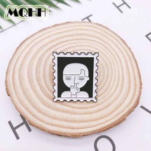 Creative Cartoon Photo Frame Fun Black and White Photo Character Enamel Brooch Alloy Badge Denim Clothes Bag Pin Cute Jewelry