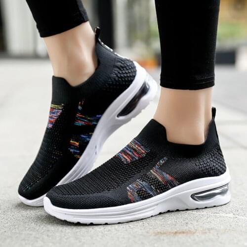 Women Sneakers Outdoor Lightweight Ladies Casual Sport Shoes Slip on Comfortable Running Walking Shoes Mother Shoes Size 35-43