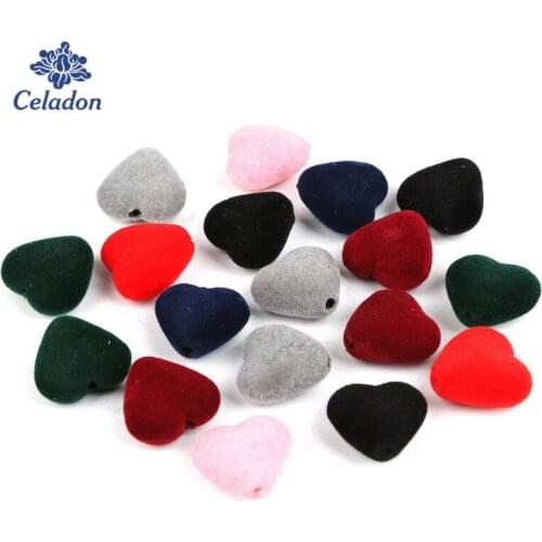 30pcs/lot 23x18mm Velvet Covered Heart Shape Acrylic Beads Charms Pendant for Earring Bracelet Necklace Jewelry Making DIY