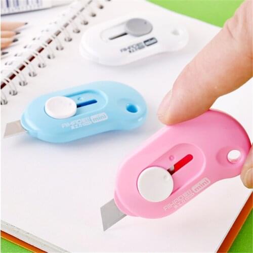 1PC Multifunction Cute Cartoon Color Mini Portable Utility Knife Cutting Paper Razor Blade Office Stationery Cutting Supplies