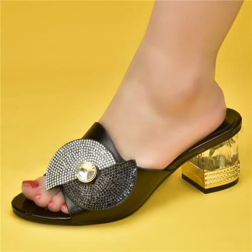 Nigerian Women Party Pumps Decorated with Rhinestone Wedding Shoes Bride Transparent High Heels Patent Leather Open Toe Pumps