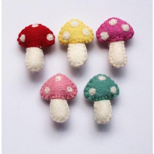20pc/lot Christamas Kids Hair Wear Cartoon Mushroom Hair Clips Cute New Pink Wool Felt Hairpins High Quality Winter Hairpin