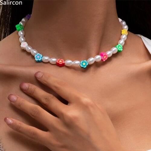 2021 Fashion Baroque Imitation Pearls Simple Short Clavicle Chain Choker Necklace for Women Jewelry Boho Colorful Flowers Neck