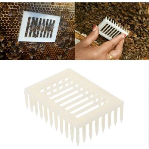 Plastic Queen Marker Cage Clip Bee Catcher Beekeeper Beekeeping Tools Equipment