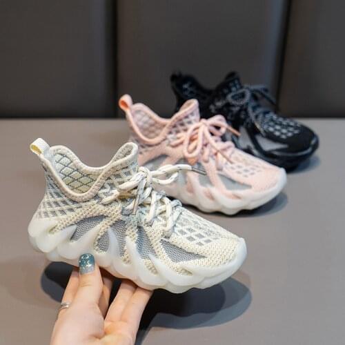 2021 Childrens Coconut Shoes Boys Summer Breathable Mesh Girls Soft Sole Childrens Lightweight Casual Shoes 1-12 Years Old