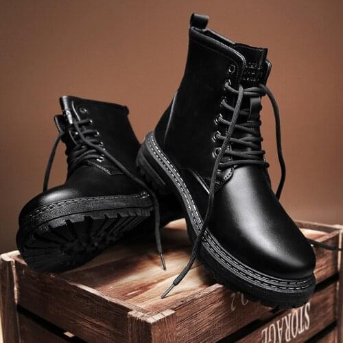 2021 New Round Toe Short Boots Mens Fashion British Style Thick Heel Boots Flat-bottom Lace-up Black Riding Motorcycle Boots