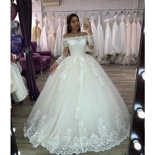 Modest Long Sleeves Wedding Dresses 2021 ball gown lace Appliqued Lace Up boat neck Bridal Gowns Sweep Train Wedding gown