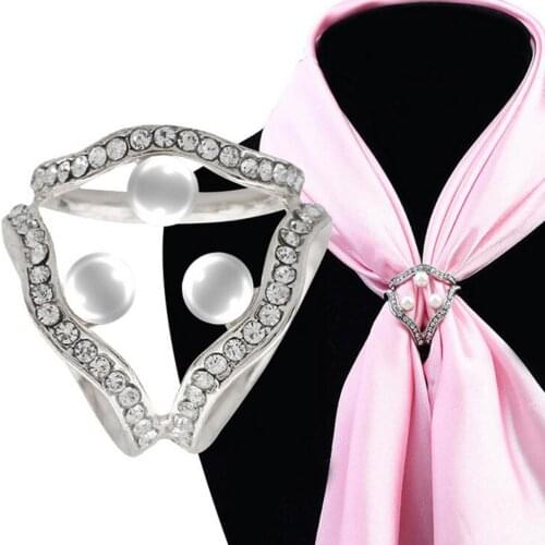 Fashion Scarf Ring Buckle Scarf Clip Triple Slide Crystal Pearl Scarf Clips Clasp for Women Lady