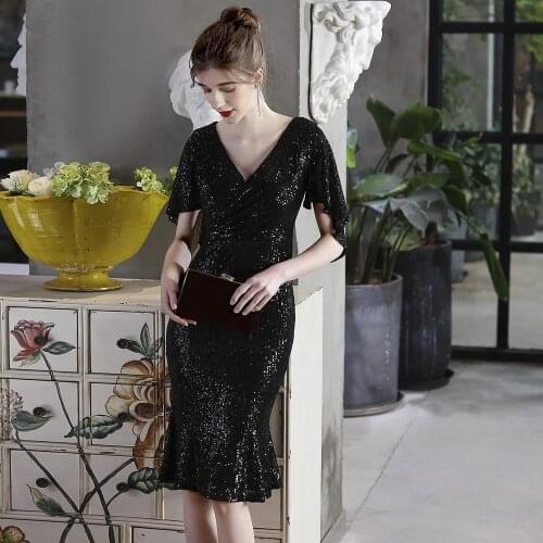 XUCTHHC 2021 New Sparkling Rose Gold Women V-neck Short Party Prom Dress Elegant Short Sleeve Knee-Length Sequin Evening Dress