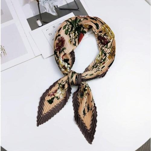 Yishine 2019 Wrinkle Neck Scarf Women Florals Fashion Crepe Kerchief Scarves New Headband Crumple Handlebag Wraps Scarf Decor