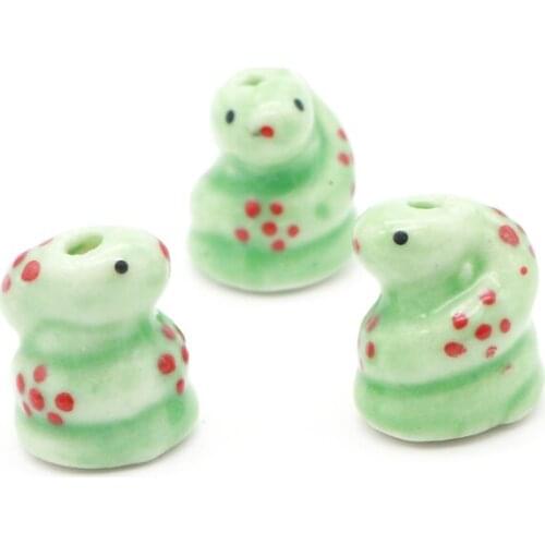 New 10pcs/lot Cute Snake Shape Ceramic Beads 12x15mm Green Coiled Snake Porcelain Pendants Favor Handmade DIY China Animals Bead
