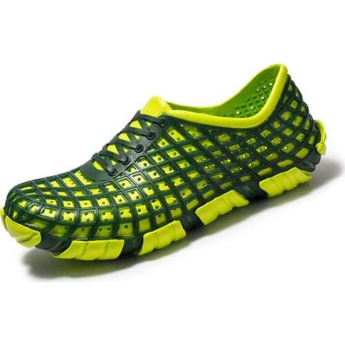 Mens Sandal 2021 Hollow Outdoor Casual Slippers Sneakers Women Beach Flat Heel Soft Bottom Sandals Male Jelly Garden Clogs Mule