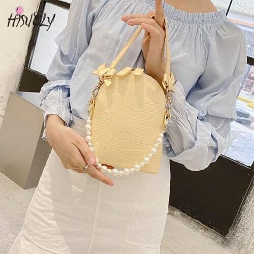 2021 New Fashion Shell Bag Female Trendy shoulder Bag One-shoulder Messenger Bag Simple Pearl Decoration Designer Handbag