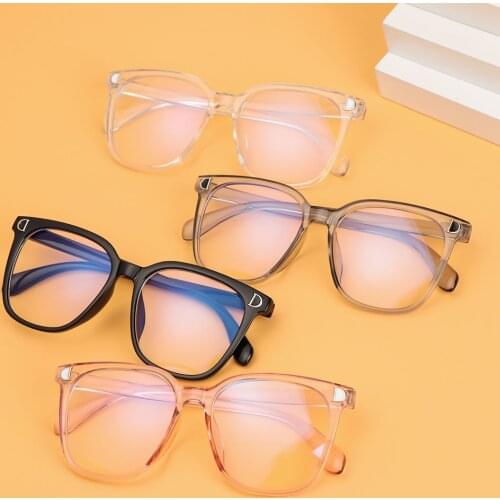 Ultralight Unisex Anti-UV Blue Rays Radiation Eyeglasses Computer Myopia Glasses Flat Mirror Flexible Eyewear Vision Care